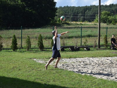 Święto pieczonego ziemniaka w Wielowsi. Siatkówka plażowa. 