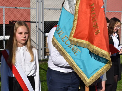 Nowy rok szkolny u olimpijczyków. Poczet sztandarowy. 