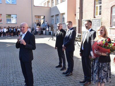 Inauguracja roku szkolnego w jedynce.