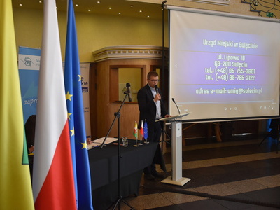 Konferencja o nowych funduszach europejskich.