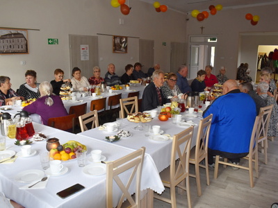 Dzień Seniora w Świetlicy Wiejskiej w Żubrowie. 