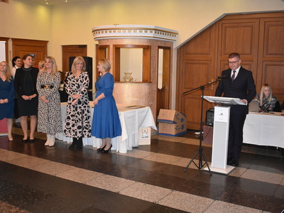 Siedemnaście par obchodziło Złote Gody. 
