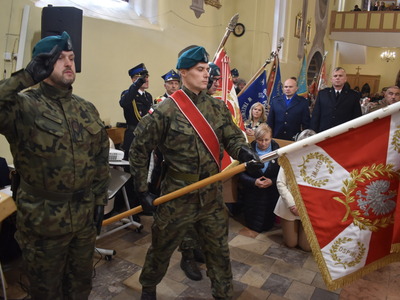 Mieszkańcy Niepodległej Polsce.