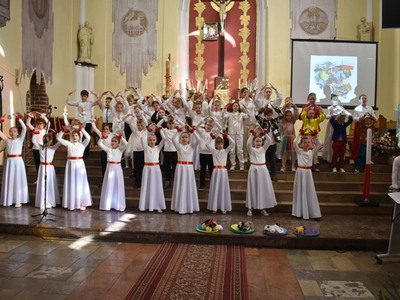 Mieszkańcy Niepodległej Polsce.