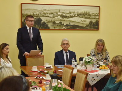 Dzień Pracownika Socjalnego w sali konferencyjnej Domu Joannitów w Sulęcinie. 