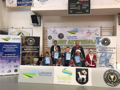 Mikołajki z badmintonem