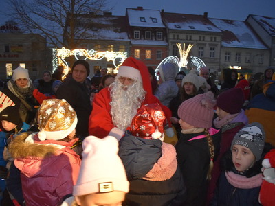Spotkanie z Mikołajem w sulęcińskim rynku.