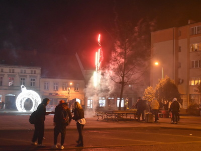 Tak mieszkańcy Sulęcina witali nowy 2024 rok.