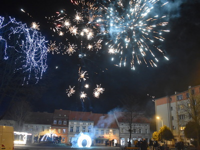 Tak mieszkańcy Sulęcina witali nowy 2024 rok. 