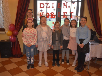 Dzień Kobiet w Świetlicy Środowiskowej w Długoszynie. 