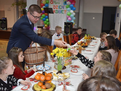 Święto kobiet w Grochowie. 