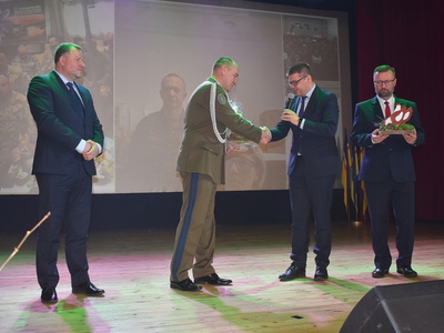 Wielkanocne spotkanie dowódcy 17 WBZ. 