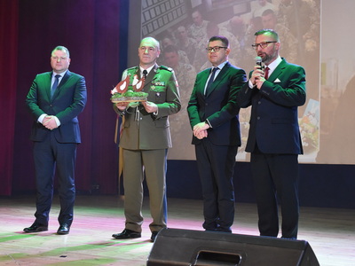 Wielkanocne spotkanie dowódcy 17 WBZ.