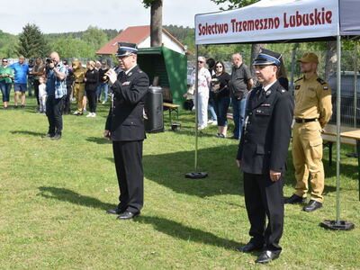 Zawody sportowo-pożarnicze w Trzemesznie Lubuskim otworzył burmistrz Sulęcina. 