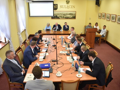 Pierwsze posiedzenie Rady Miejskiej IX kadencji.