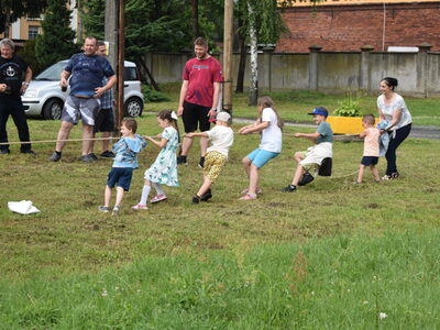 Festyn z okazji Dnia Dziecka w Miechowie. 