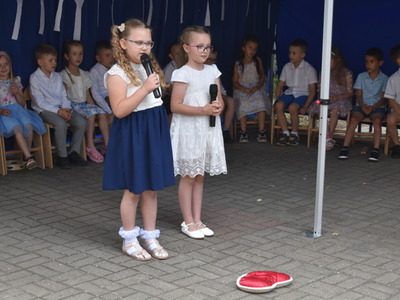 Dziękujemy za wspólne cztery lata. Pożegnanie sześciolatków z Przedszkolem nr 2 im. Małych Odkrywców.