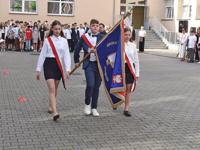 Zakończenie roku szkolnego w Szkole Podstawowej nr 1 im. Jana Pawła II w Sulęcinie.