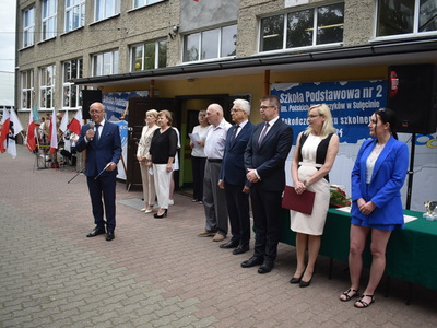 Uczniowie Szkoły Podstawowej im. Polskich Olimpijczyków w Sulęcinie, zakończyli rok szkolny 2023/2024.