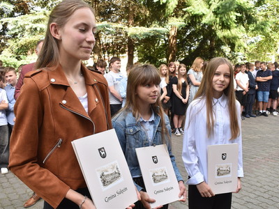 Uczniowie Szkoły Podstawowej im. Polskich Olimpijczyków w Sulęcinie, zakończyli rok szkolny 2023/2024.