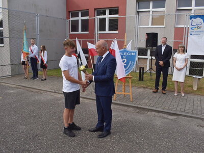 Inauguracja nowego roku szkolnego 2024/2025 w dwójce.