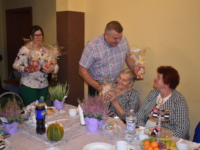 Dzień Seniora w Świetlicy Wiejskiej w Długoszynie. 