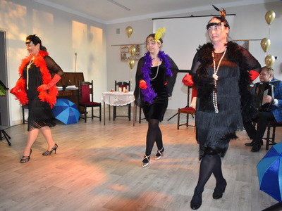 Dzień Seniora w Żubrowie z zespołem Romani Dance. 