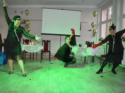 Dzień Seniora w Żubrowie z zespołem Romani Dance. 