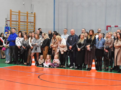 Mianowani na uczniów Szkoły Podstawowej nr 1 im. Jana Pawła II w Sulęcinie. 
