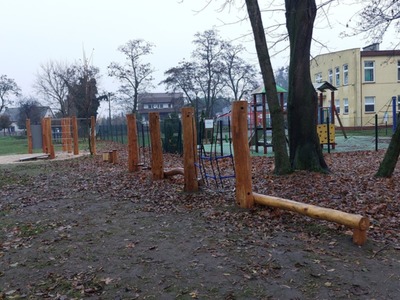 plac zabaw nr 1 - 2