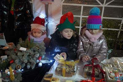 Świąteczny Kiermasz i Pokaz Stołów Wigilijnych 2025!