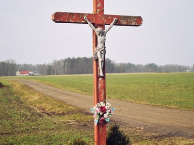 Alt="Kapliczka przy ulicy Brzezinkowskiej Glinica. Zdjęcie: K.Płuciennik"
