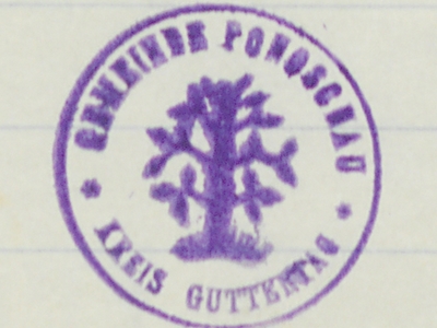 Alt="Zdjęcie przedstawia  fragment dokumentu z pieczęcią  z Panoszowa, oryginał znajduje się w Opolskim oddziale Archiwów Państwowych."