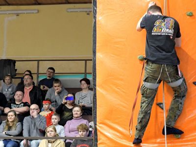 Alt="Zdjęcie przedstawia występy podczas Wielkiej Orkiestry Świątecznej Pomocy w Ciasnej. Zdjęcie: Radosław Gruca."