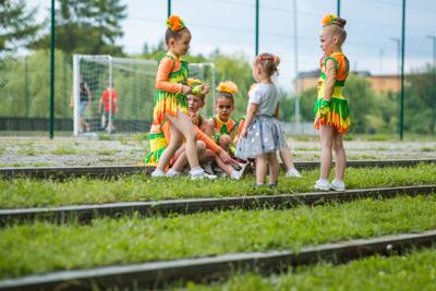 Alt="Zdjęcie przedstawia obchody Dni Gminy Ciasna 2023 wraz z Jubileuszem 20-lecia Mażoretek Copacabana."