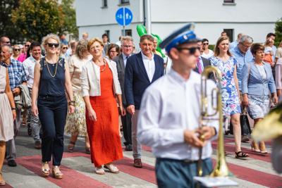 Alt="Zdjęcie przedstawia obchody Dni Gminy Ciasna 2023 wraz z Jublieuszem 20-lecia Mażoretek Copacabana."
