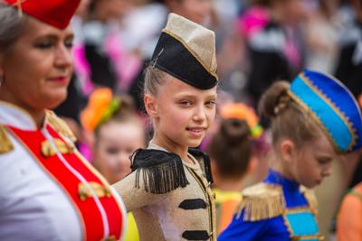 Alt="Zdjęcie przedstawia obchody Dni Gminy Ciasna 2023 wraz z Jublieuszem 20-lecia Mażoretek Copacabana."