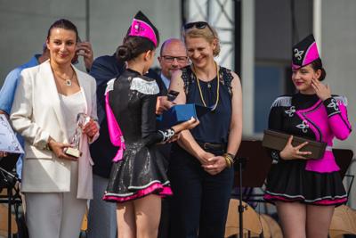 Alt="Zdjęcie przedstawia obchody Dni Gminy Ciasna 2023 wraz z Jublieuszem 20-lecia Mażoretek Copacabana."