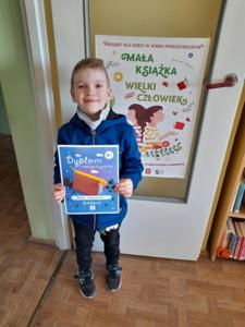 Alt="Zdjęcie przedstawia Marcela, uczestnika akcji Mała Książka-Wielki Człowiek."