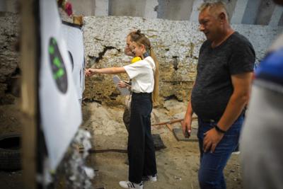 Alt="Zdjęcie przedstawia zawody na strzelnicy podczas Dni Gminy Ciasna 2024 - Niedziela 16.06.2024."