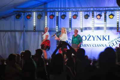 Alt=”Zdjęcie przedstawia obchody Dożynek Gminy Ciasna w Glinicy w dniu 1 września 2024 roku.”