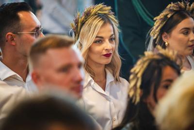 Alt="Zdjęcie przedstawia obchody Dożynek Gminy Ciasna w Wędzinie, które odbyły się 24 sierpnia 2025 roku."