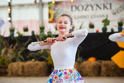 Alt="Zdjęcie przedstawia obchody Dożynek Gminy Ciasna w Wędzinie, które odbyły się 24 sierpnia 2025 roku."