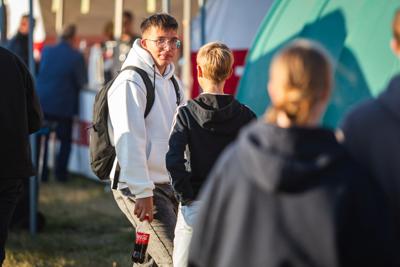 Alt="Zdjęcie przedstawia obchody Dożynek Gminy Ciasna w Wędzinie, które odbyły się 24 sierpnia 2025 roku."