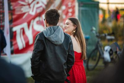 Alt="Zdjęcie przedstawia obchody Dożynek Gminy Ciasna w Wędzinie, które odbyły się 24 sierpnia 2025 roku."