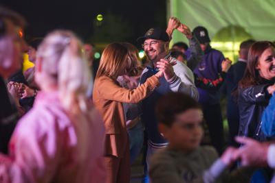 Alt="Zdjęcie przedstawia obchody Dożynek Gminy Ciasna w Wędzinie, które odbyły się 24 sierpnia 2025 roku."