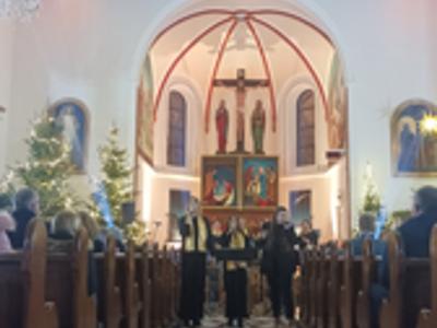 Alt="Zdjęcie przedstawia koncert pt. "Koncert Kolęd" który odbył się w Sierakowie Śląskim, 2025r."