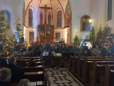 Alt="Zdjęcie przedstawia koncert pt. "Koncert Kolęd" który odbył się w Sierakowie Śląskim, 2025r."