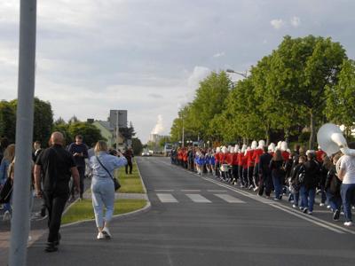 Alt="Zdjęcie przestawia obchody Jubileuszu Kleszczowskiej Orkiestry Dętej. Gminę Ciasna reprezentowała  Mała Orkiestra Dęta."