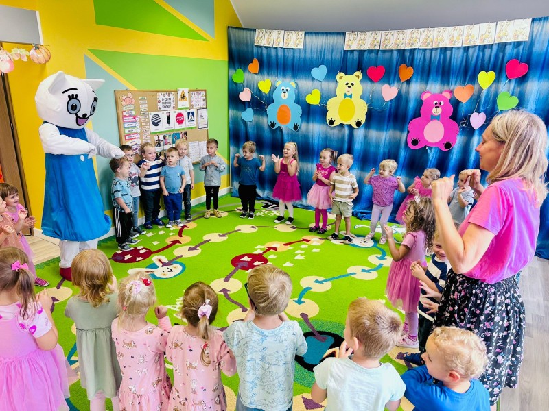 Alt:"Zdjęcie przedstawia Dzień Przedszkolaka w przedszkolu w Ciasnej."